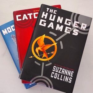 Like New-The Hunger Games trilogy (hardcover)